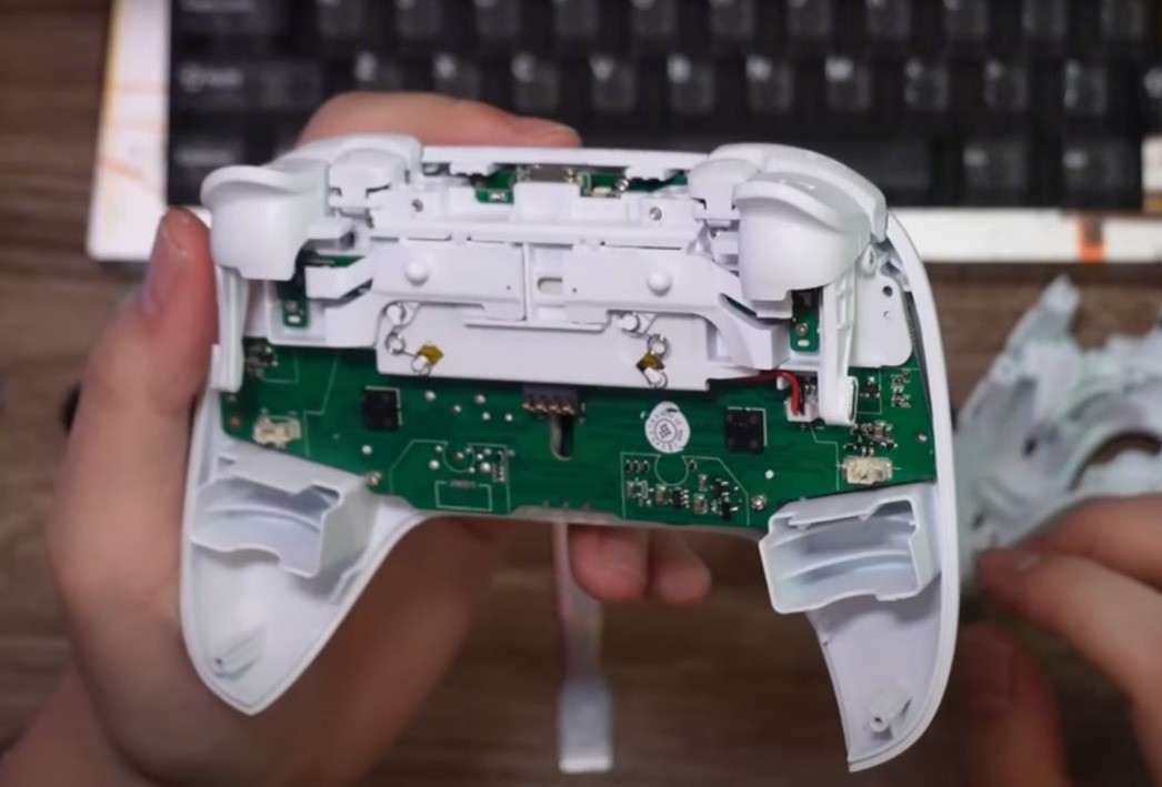 8BitDo Ultimate 2