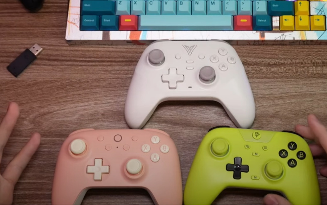 So sánh tay cầm chơi game Flydigi Dune Fox với các đối thủ